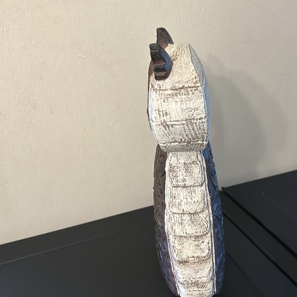 Decorative Owl Statue with Rustic Woodland Details. Dimension 10” H X  7 1/2” W - Picture 4 of 5